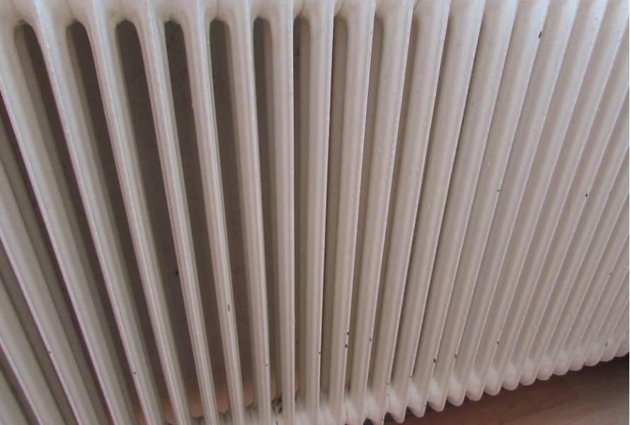 Более 50 радиаторов заменили в школах и детских садах Владивостока