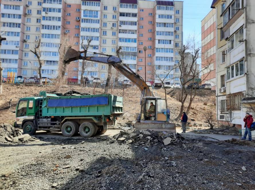 Ещё в двух дворах Владивостока начался ремонт по программе «1000 дворов»