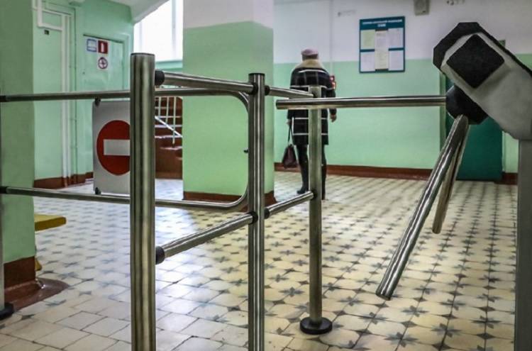 Дополнительная система безопасности появилась в школах Владивостока
