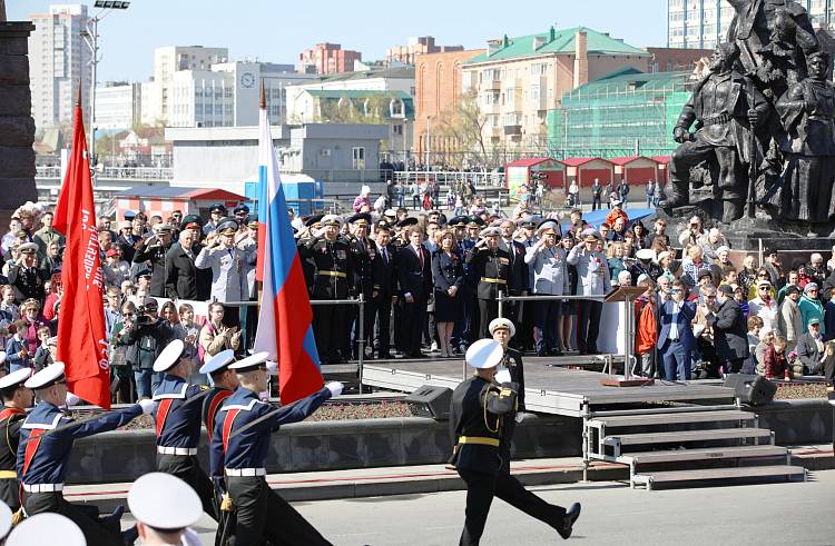 Парад Победы прошел по Владивостоке
