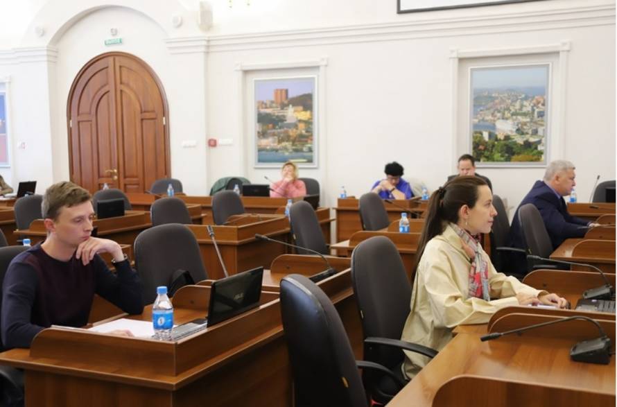 Во Владивостоке прошли слушания по исполнению бюджета в 2021 году