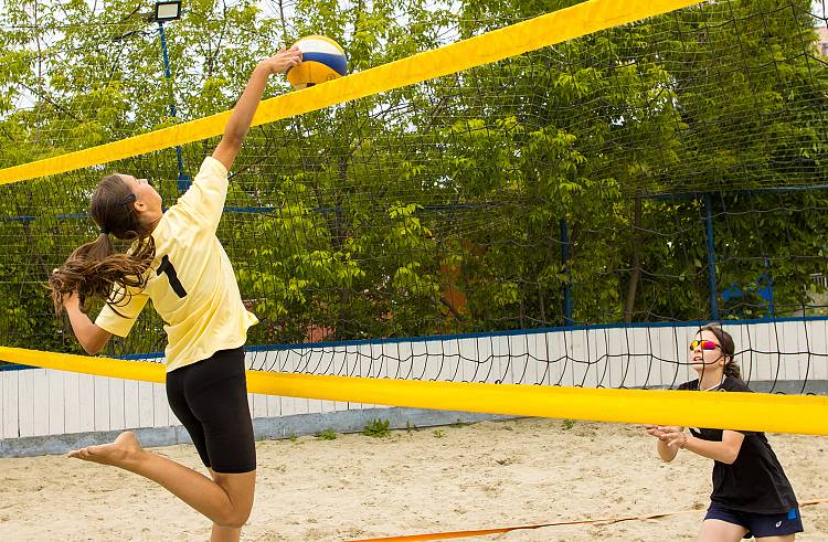 Первенство по пляжному волейболу стартовало во Владивостоке
