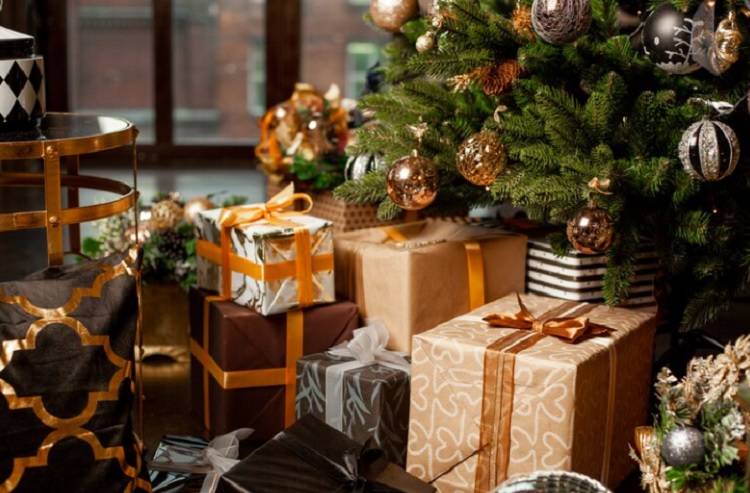 Владивостокцы рассказали о желаемых подарках на Новый год