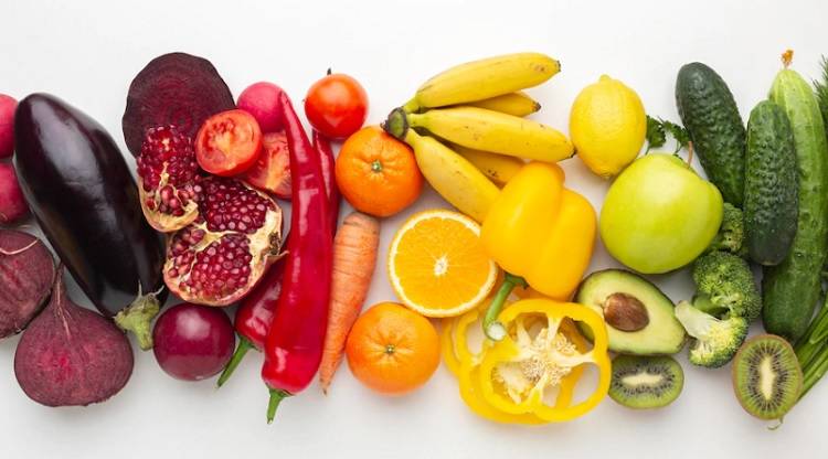Более 5 тысяч тонн свежих овощей и фруктов доставили в Приморский край