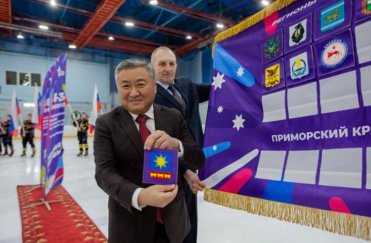 Герб Артема появился на флаге международных зимних игр «Дети Приморье»