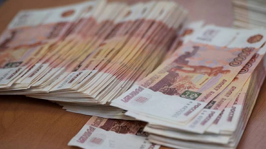 Лже-дилер обманул жительницу Приморья на полтора миллиона рублей