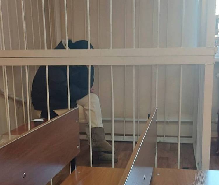 Хозяйку кафе в Приморье, где отравились люди, отправили под домашний арест