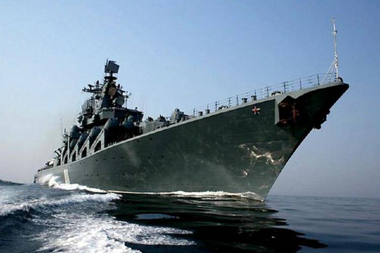 Главком ВМФ России поблагодарил экипаж флагмана Тихоокеанского флота