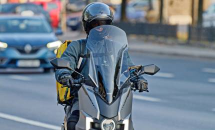 motorcyclist-7561737_1280.jpg