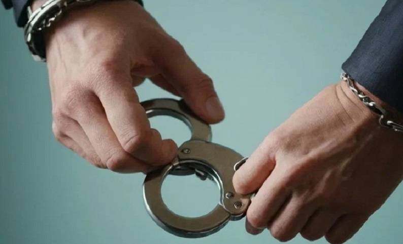 Житель Владивостока незаконно удерживал супругу и издевался над ней