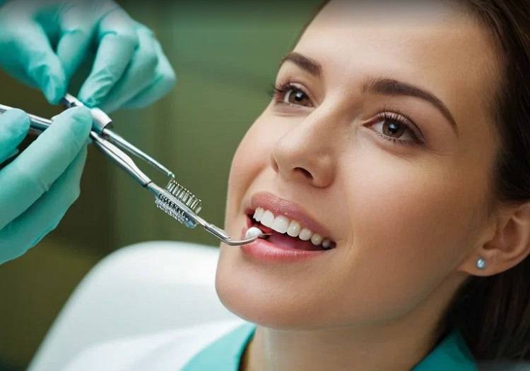 Как избежать лишних пломб, рассказала стоматолог Исхакова