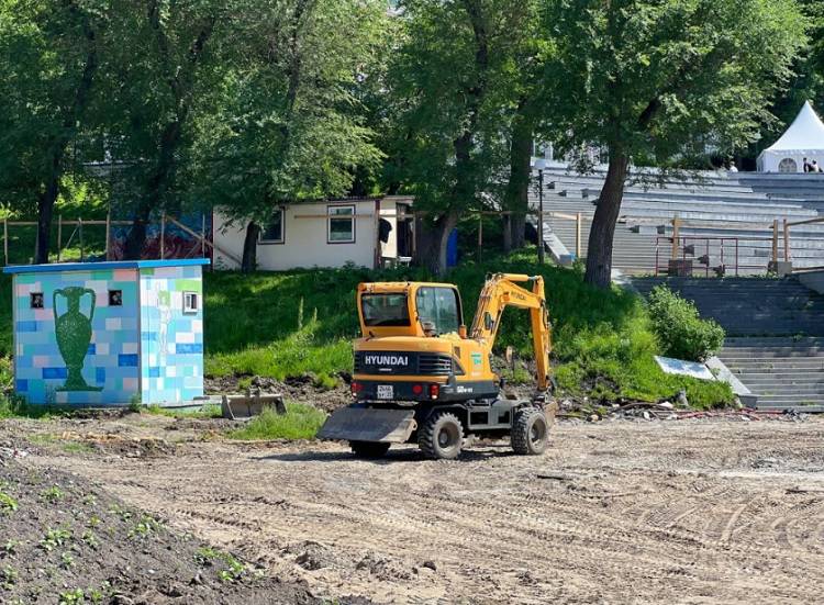 Во Владивостоке продолжается реконструкция набережной Спортивной гавани