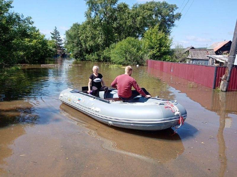 Четыре лодочные переправы работают в подтопленных районах Приморья