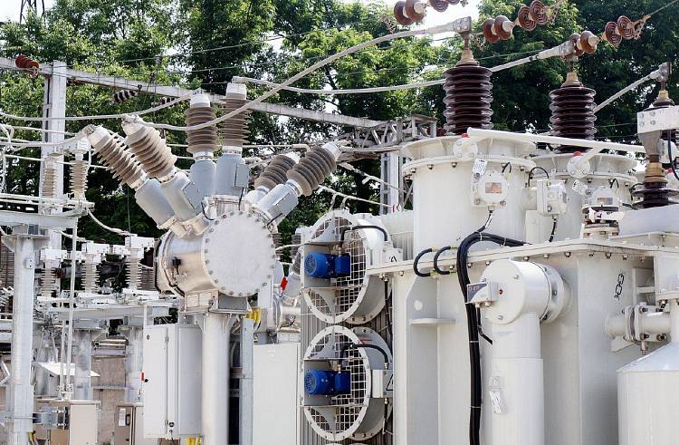 Энергетики завершают реконструкцию электроподстанции в Артеме