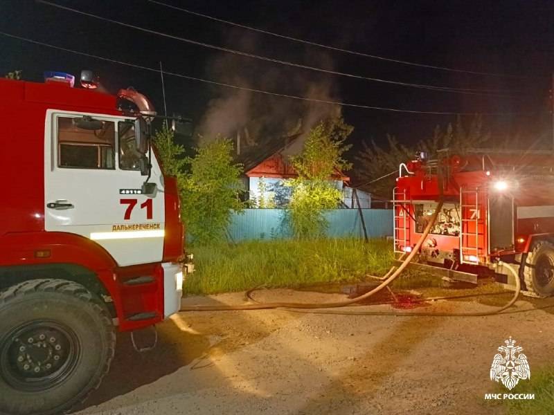 Женщина и мужчина погибли на пожаре в Приморье