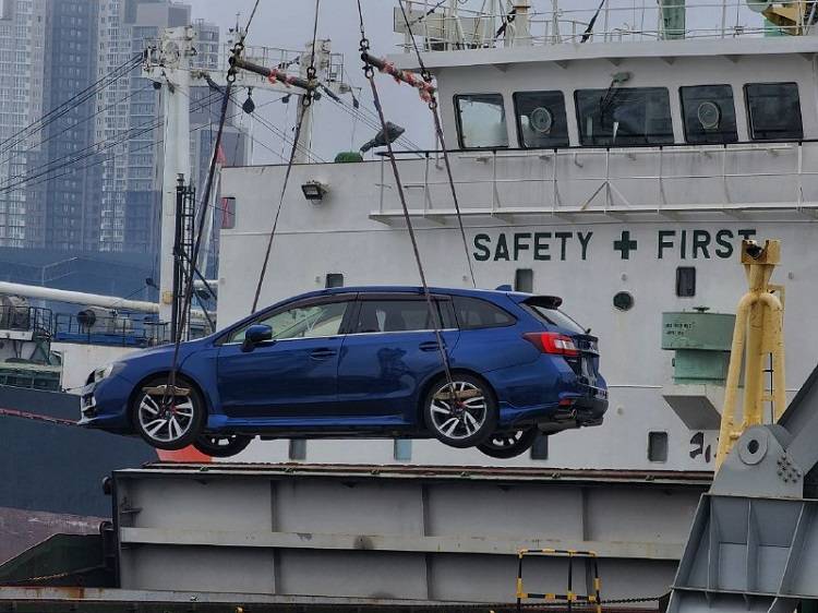 Покупка авто для нужд администрации Приморья обернулось уголовным делом