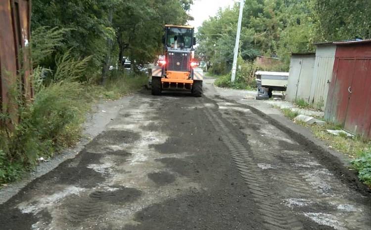 Во Владивостоке отремонтировали дорогу на улице Черноморской