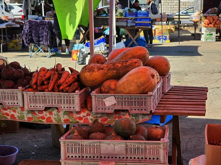 Горожан приглашают на продовольственные ярмарки во Владивостоке