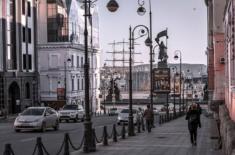 Во Владивостоке переменная облачность, +15°С