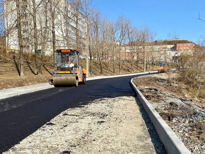 Дорогу отремонтировали на улице Нейбута во Владивостоке