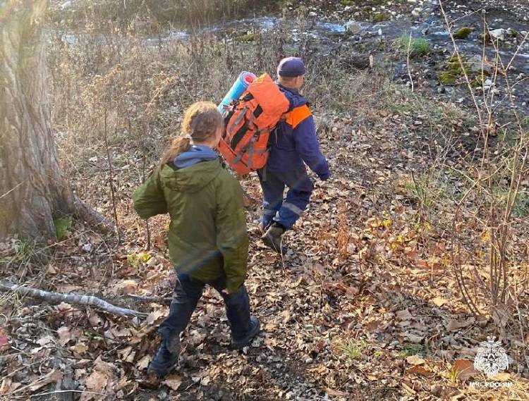 В Приморье спасатели эвакуировали с тур. маршрута подростка