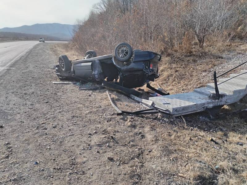 Мужчина и трое несовершеннолетних пострадали в ДТП на трассе в Приморье