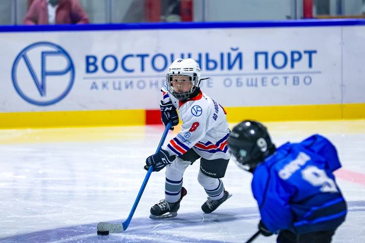 Спортивный апрель Восточного Порта: Зарядка с чемпионом, победа хоккеистов и мастер-классы для малышей