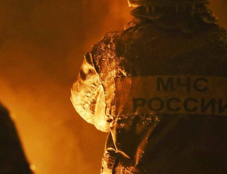Прокуратура Приморья контролирует расследование пожара, где погиб мужчина