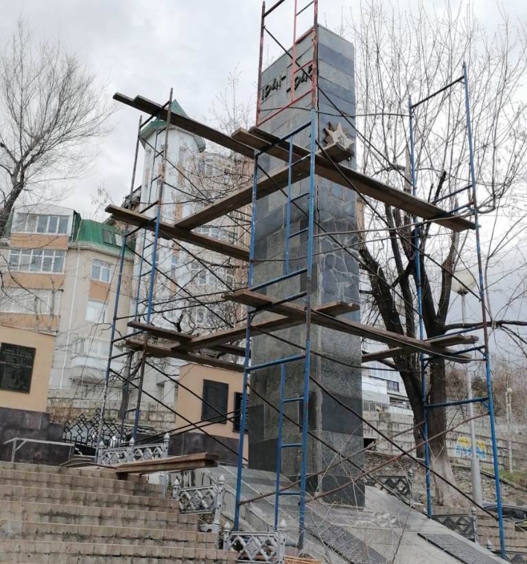 Памятник политехникам отремонтируют во Владивостоке