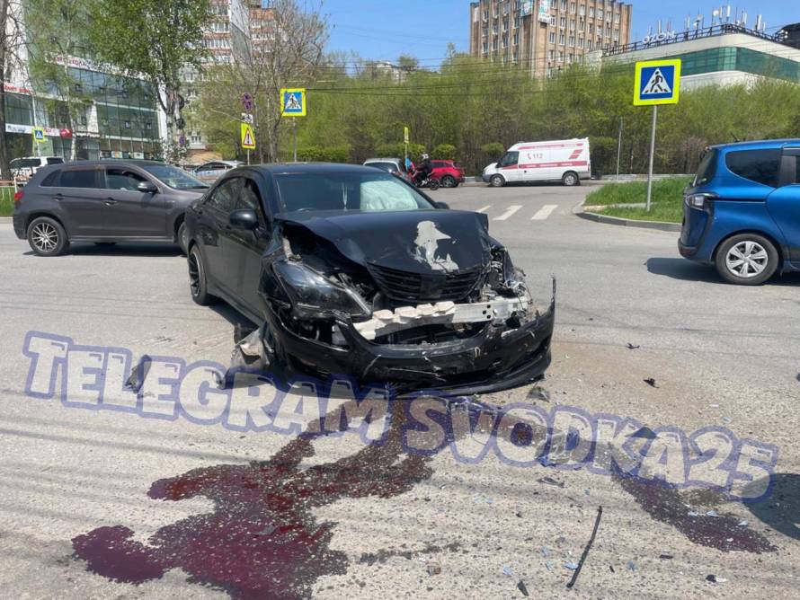 Серьезное ДТП из трех автомобилей произошло во Владивостоке