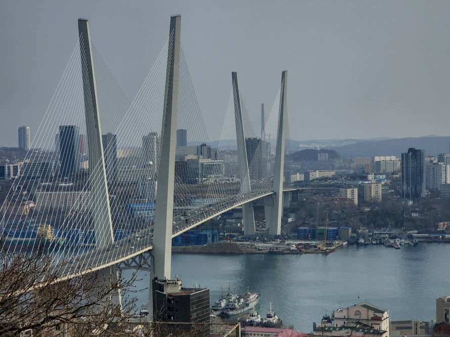 Сегодня во Владивостоке переменная облачность, +16°C