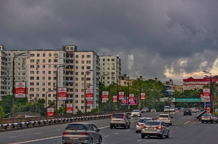 Во Владивостоке парочка попыталась ограбить таксиста