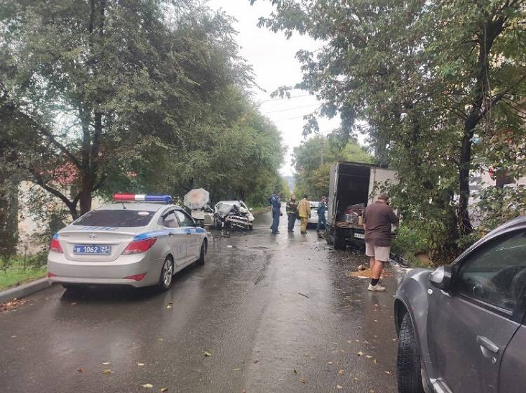 В Находке мужчина угнал автомобиль с находившимся в нем ребенком