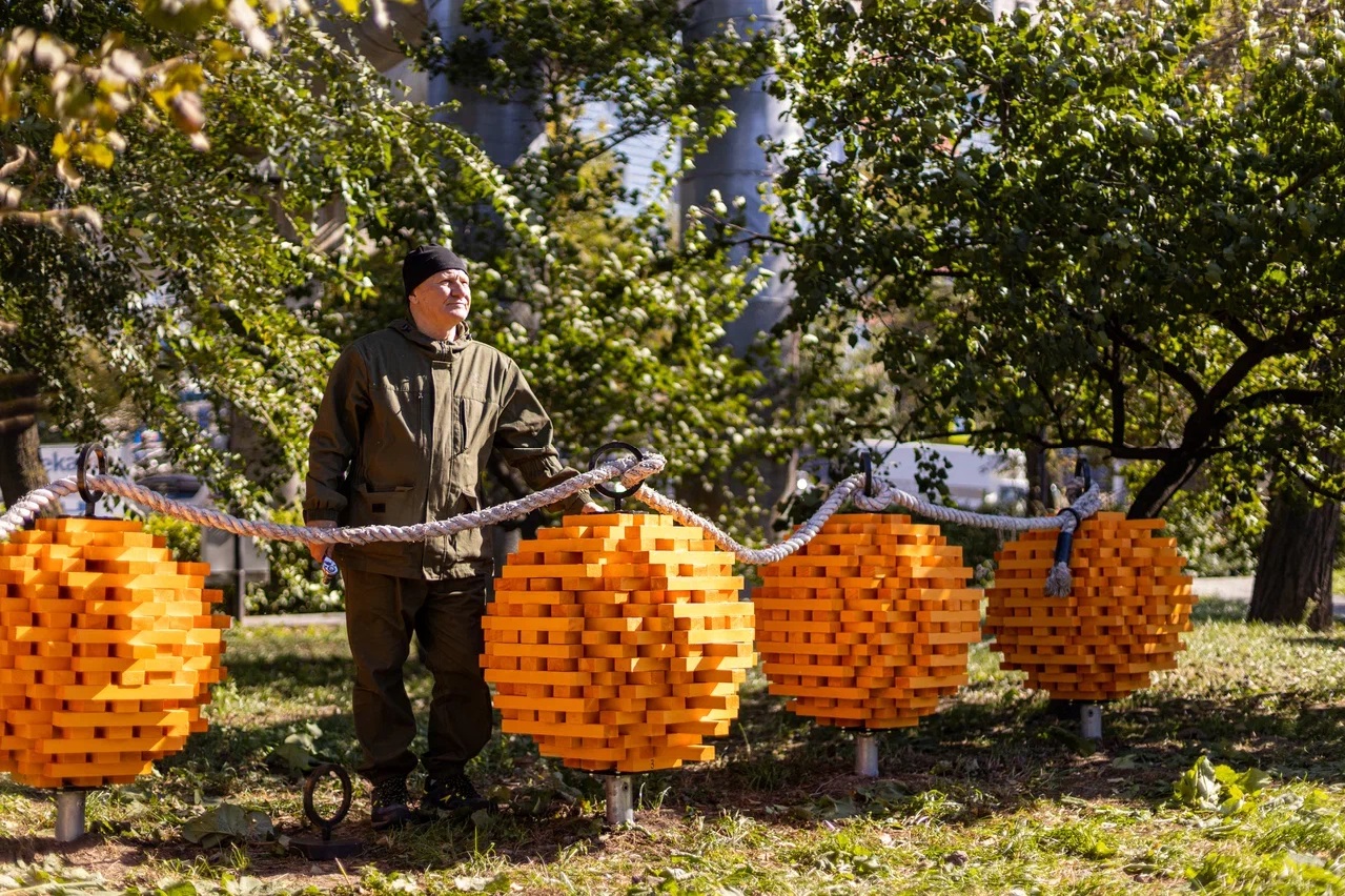 Современные художники создают арт-объекты в отдаленных районах Владивостока