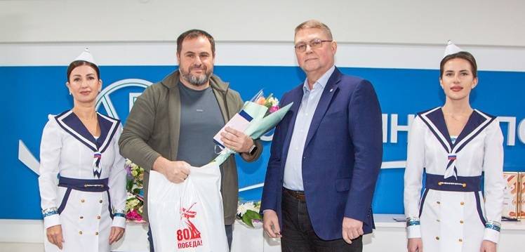 ветераны порта.jpg